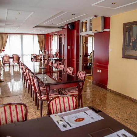Hotel Integra Doboj Eksteriør bilde