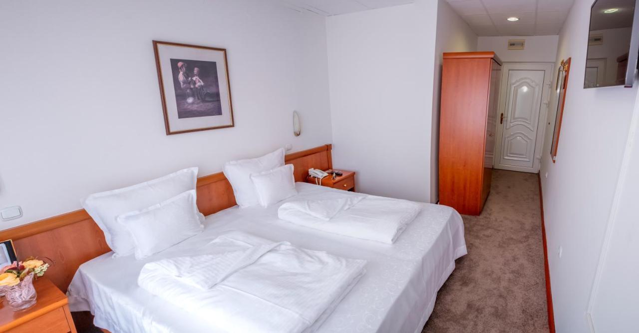 Hotel Integra Doboj Eksteriør bilde