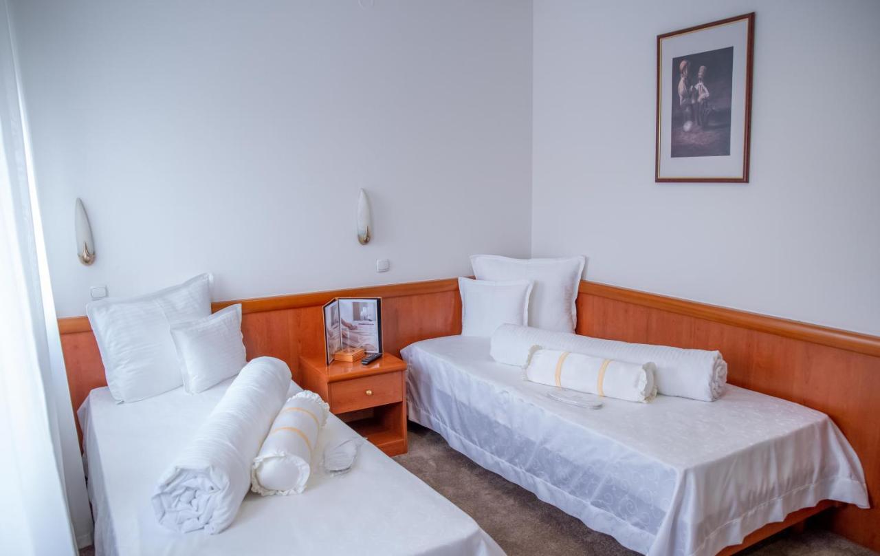 Hotel Integra Doboj Eksteriør bilde