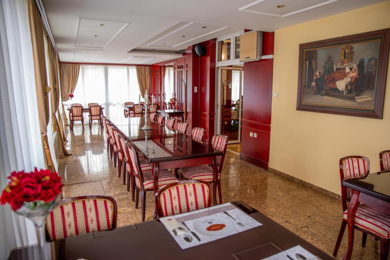 Hotel Integra Doboj Eksteriør bilde